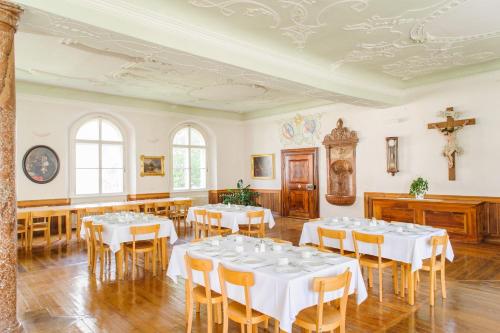 Benediktinerstift Michaelbeuern in 費希滕