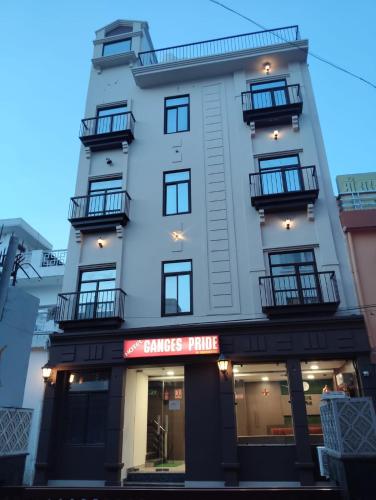 Bejárat, Ganges Pride Hotel in Motichur