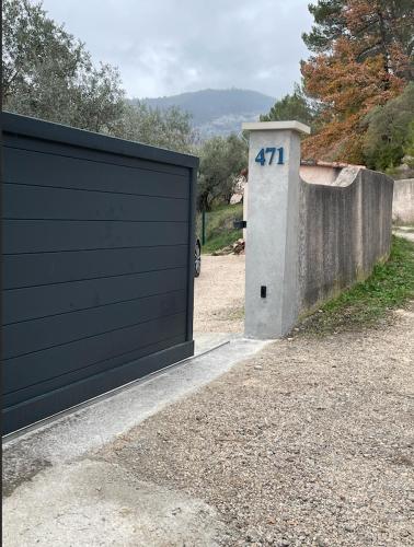 Bejárat, Logement en Provence - proche Aix en Provence, Cassis in Greasque