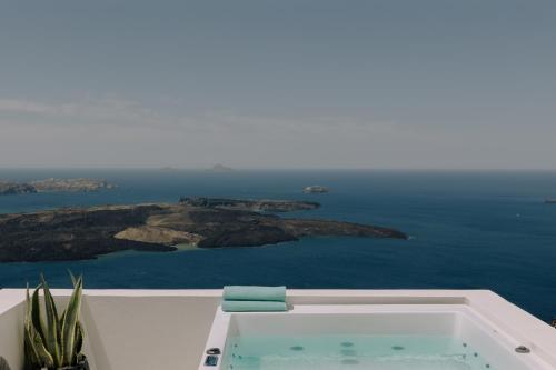 Agave Santorini Design Boutique Hotel - image 3