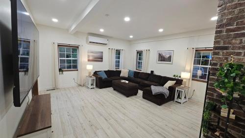 The Lake and Mountain Retreat in Lakeville (PA)