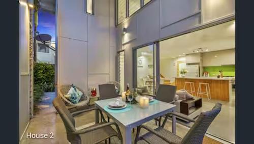 Cozy and Stylish 3BR2B Coastal Retreat - image 3