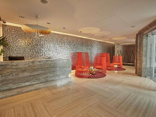 Novotel Suites Manila at Acqua, Manila