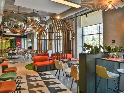Pub/Lounge, ibis Baku City in Baky