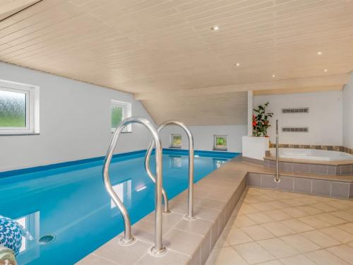 مسبح, Holiday Home Tuula - 1-1km from the sea by Interhome in Vejers Strand