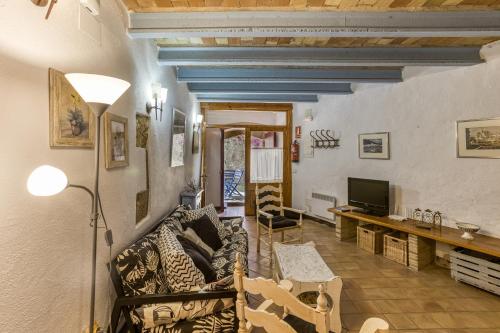 Exterior view, Casa Blava in Bascara