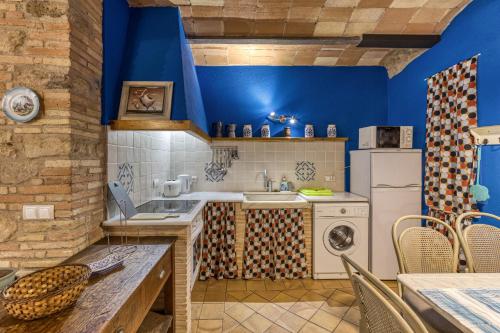 Kitchen, Casa Blava in Bascara