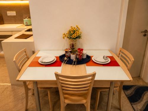Near Pavilion Bukit Bintang Fairlane Residence Kuala Lumpur By Sunflower Suites - image 11