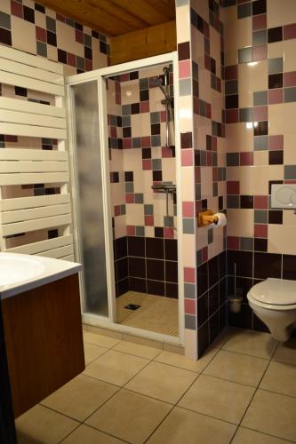 2 bedrooms, 4 beds