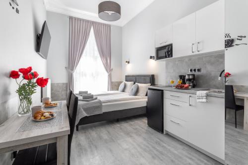 HARMONY Elegant Apartments Kraków Old Town, Краков