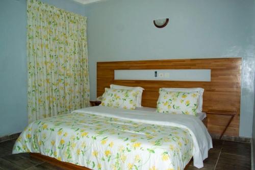Hôtel LEWI 1 Bouaké (Hotel LEWI 1 Bouake) in บูอาเก้
