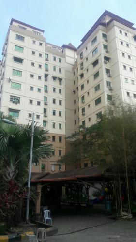 

Chan Tha Gon Yaung Apartment
