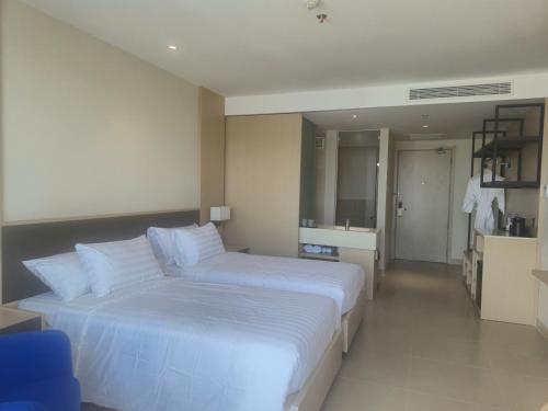 Arena Lucky Condotel in Bai Dai Beach
