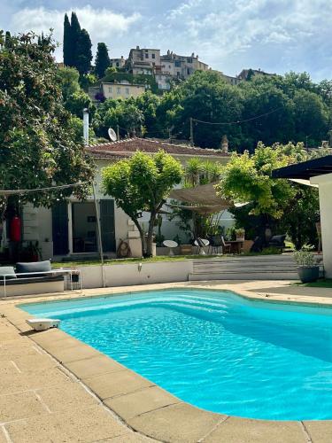Belle maison de caractère au calme piscine