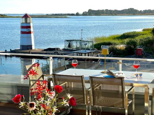 Apt "Sunset Lounge" in Waase - Ummanz - Meerblick, Kamin, Sauna in Ummanz
