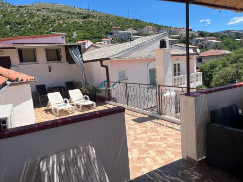 Guesthouse Donko 1 & 2 in Senj