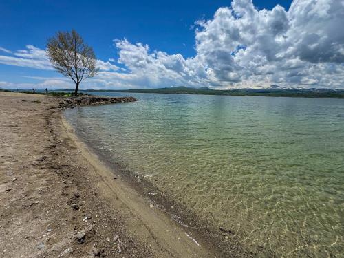 Nirok in Sevan