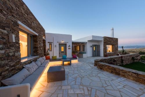 Casa Di Capitanos in Tzanes