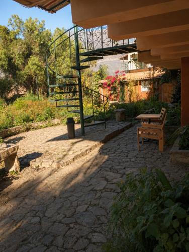 Vaade, IntiRumi Inn in Caraz