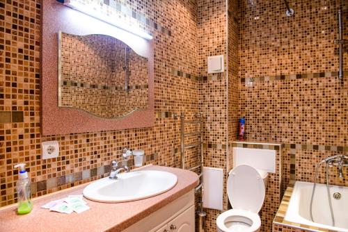 April on Karla Marksa 213 in Syktyvkar