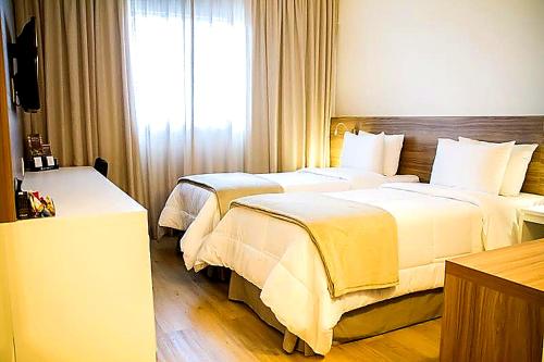 2 twin beds