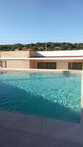 Peldbaseins, La Pionera in Segurilla