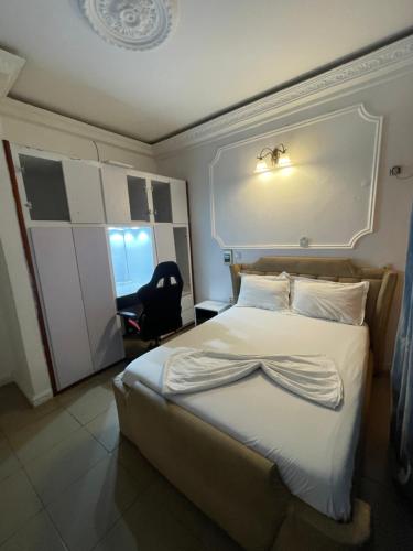 Mak house - image 4