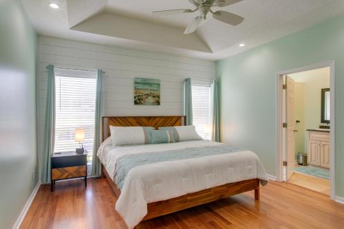 Peaceful Lake Escape w/ Dock in Coffee County in ดักกลาส (GA)