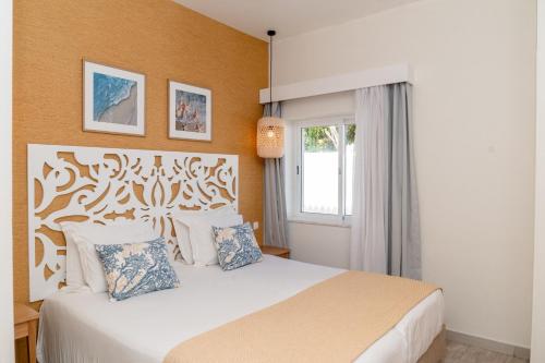2 twin beds