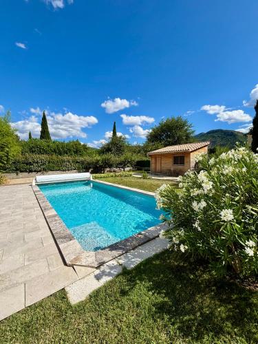 Détente en Drôme Provençale (Detente en Drome Provencale) in Condorcet
