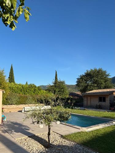 Détente en Drôme Provençale (Detente en Drome Provencale) in Condorcet