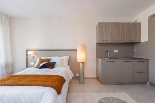 1 double bed