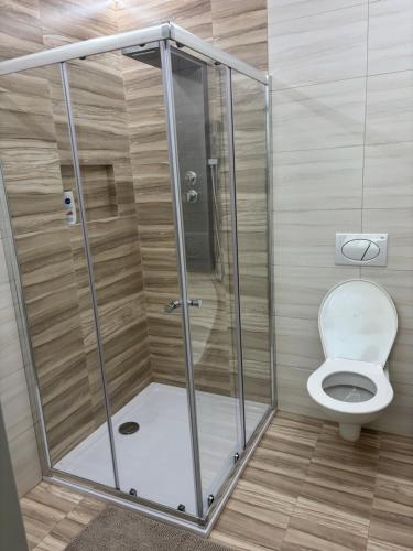 Bathroom, Apartman U Mostu II in Cikhaj