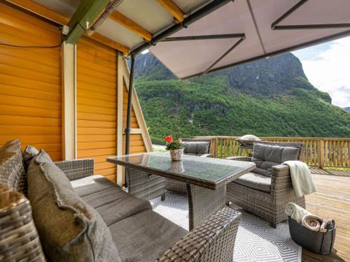 Holiday Home Høyanger Panorama by Interhome in Хьойангер