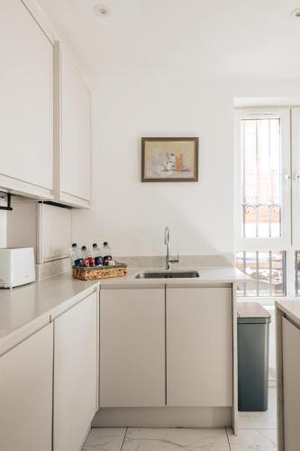 The Kensington Retreat - image 2