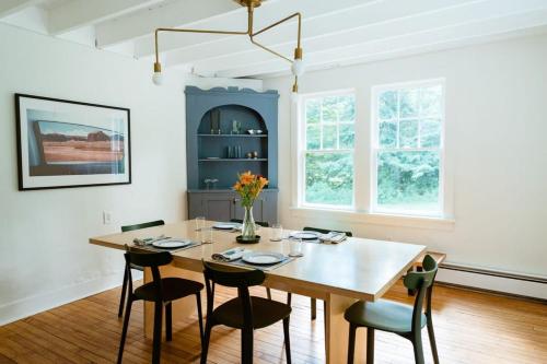 Hamlin House - Chic Farmhouse in Livingston Manor in Rosko (NY)