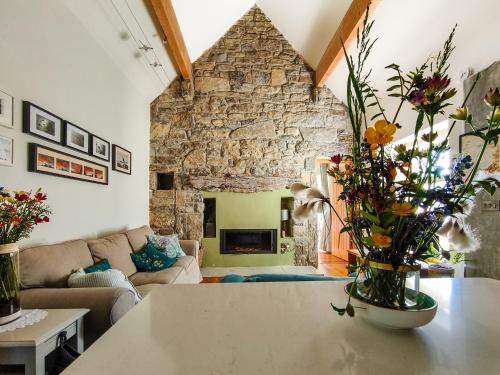 The Burren, Cozy Cottage, County Clare in Carron
