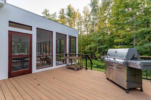 Hillside Haven - Modern Home near Great Barrington in Egremont (MA)