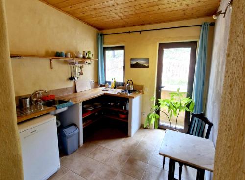 Charming Apartment in the Heart of the Forest in Santa Luzia