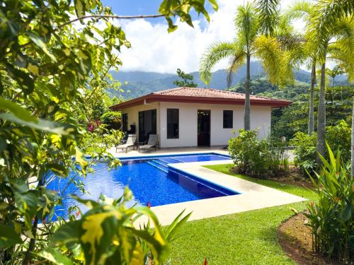 Villa Romancing The Stone – khách sạn tại Desamparados