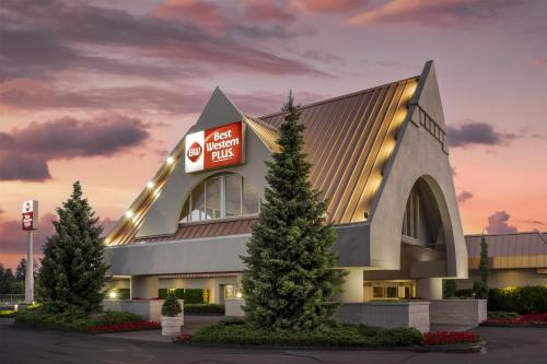 酒店外观, 最佳西方Plus科达伦旅馆 (Best Western Plus Coeur d'Alene Inn) in 多蓝湖(ID)