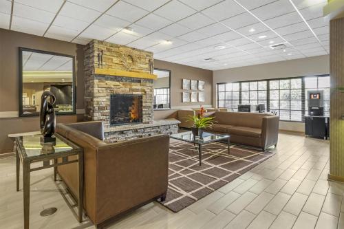 大厅, 最佳西方Plus科达伦旅馆 (Best Western Plus Coeur d'Alene Inn) in 多蓝湖(ID)