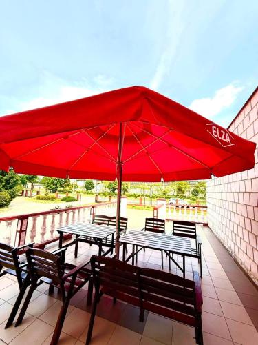 Балкон, Zajazd-Restauracja ELZA in Кутно