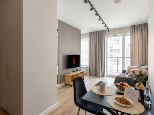 Urban Chic - Cozy Studio Apartment - City Center - Sienna street, Varsovie