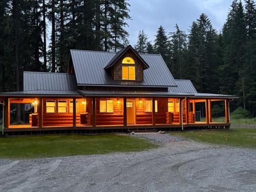 . Cozy log home
