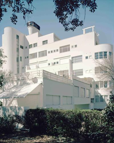 ÉLÉGANT STUDIO et PARKING DANS BATIMENT HISTORIQUE – khách sạn tại Saint-Tropez