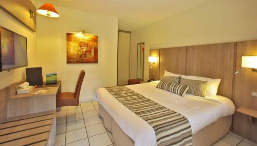 1 queen bed