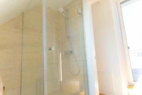 Luxury Penthouse 2-floors with Private Terrace near Prater and Center. - image 4