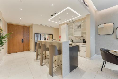 603 1 JBR - image 3