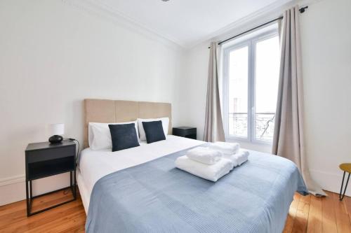 Cozy 1BR by Eiffel Tower and Seine Comfort Charm
